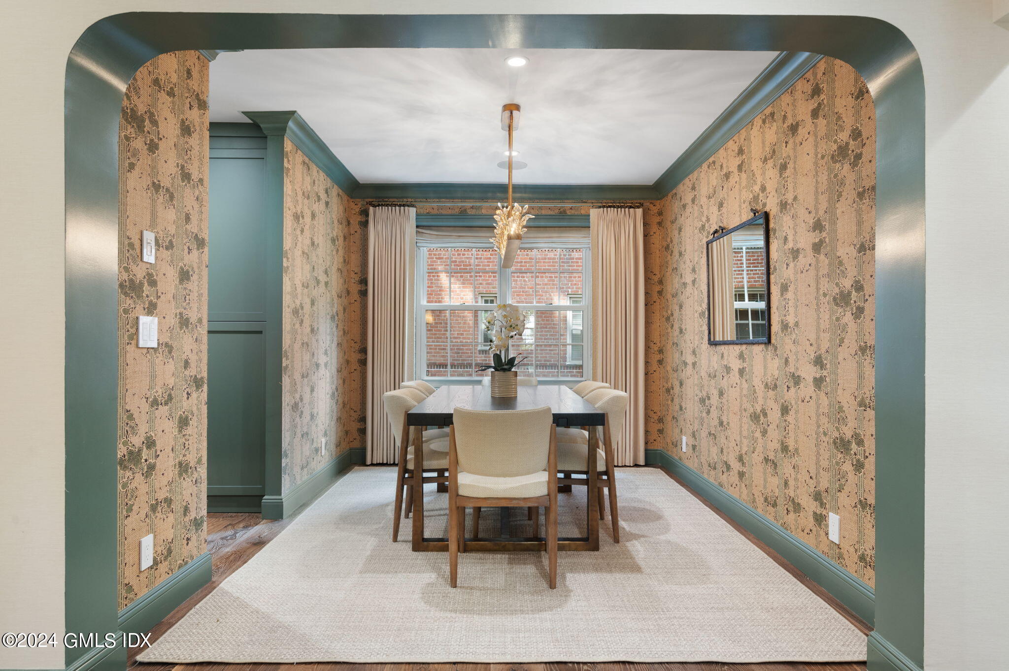 20 Church Street, Unit B11 Greenwich, CT 06830 - Photo 9 of 23 a dining room with furniture and window