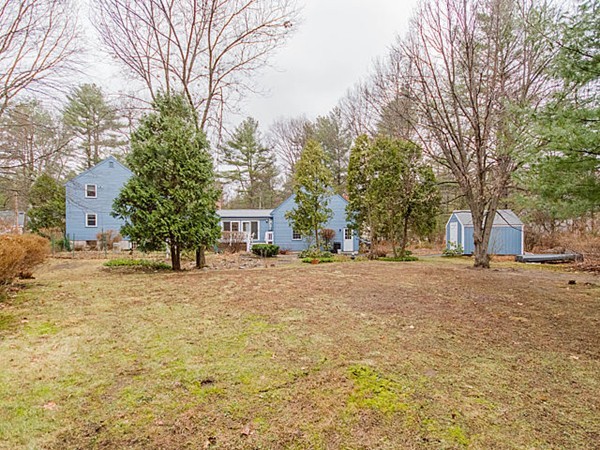 422 Dutton Road Sudbury, MA 01776 - Photo 11 of 16