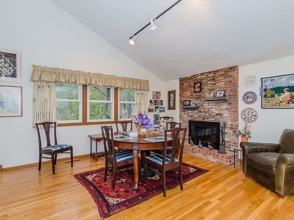 422 Dutton Road Sudbury, MA 01776 - Photo 3 of 16