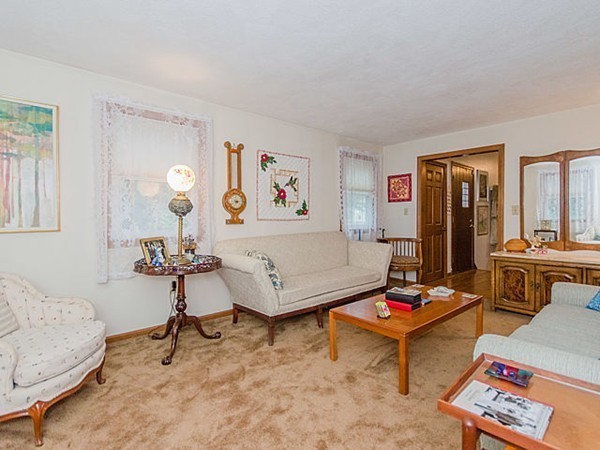422 Dutton Road Sudbury, MA 01776 - Photo 6 of 16