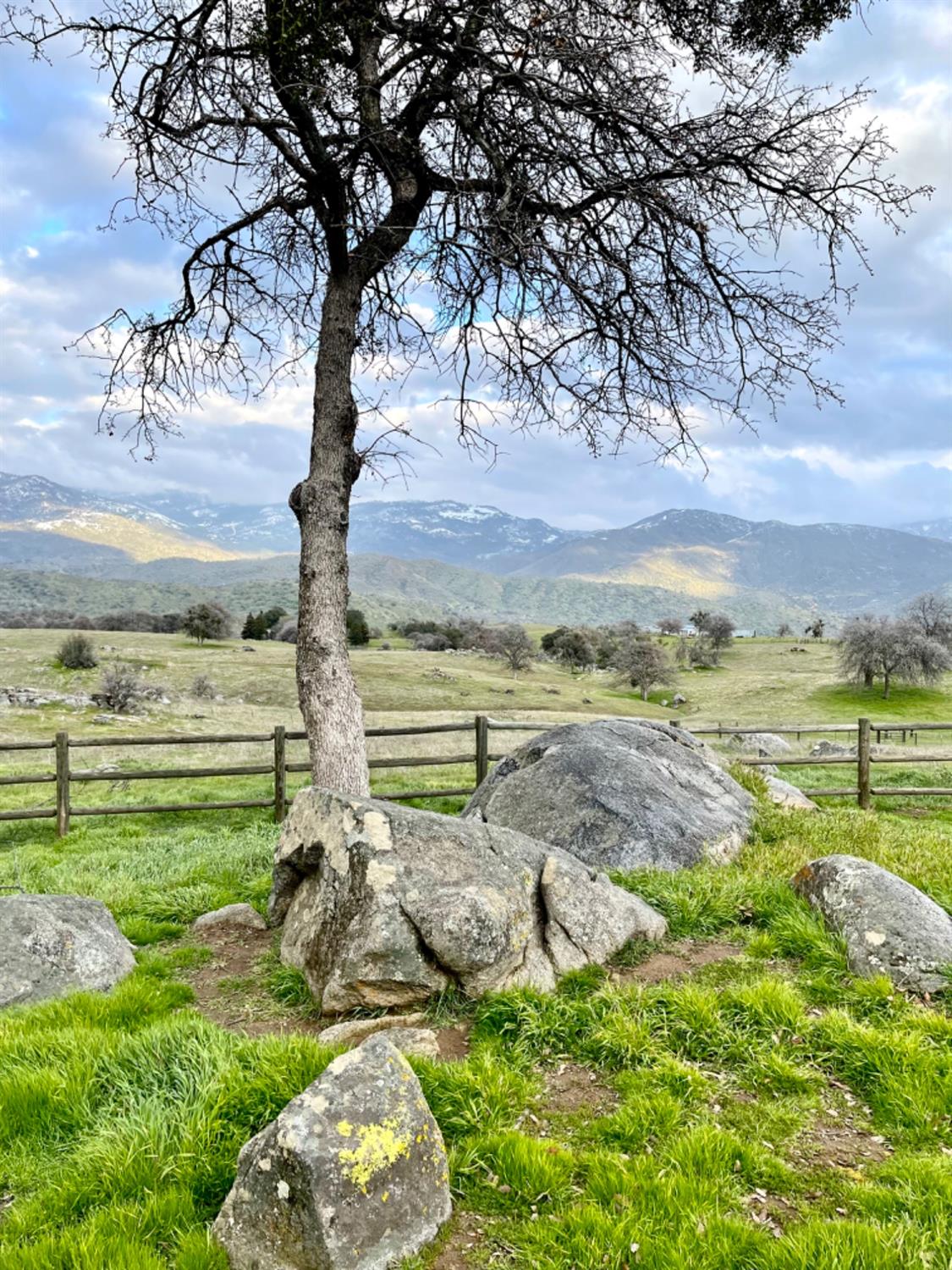 41622 Blue Oak Drive Springville, CA 93265 - Photo 46 of 68 a view of a lake with a mountain