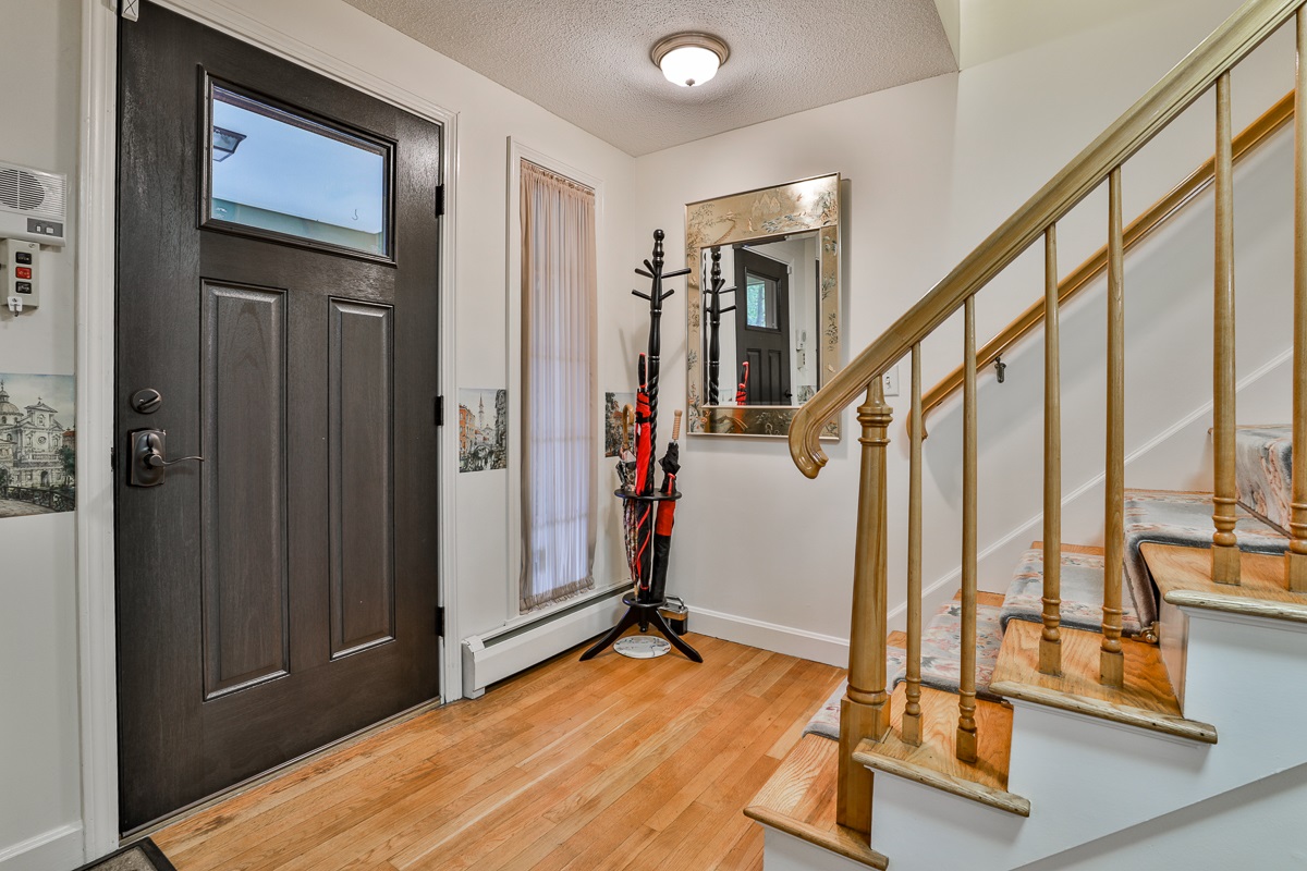 12 Shakespeare Road Nashua, NH 03062 - Photo 11 of 40