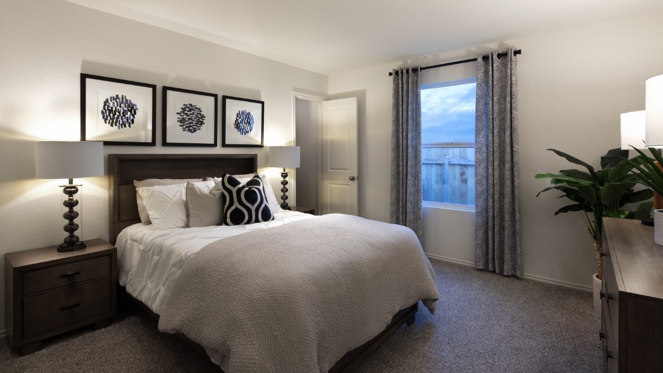 193 Avre Loop Kyle, TX 78640 - Photo 2 of 9