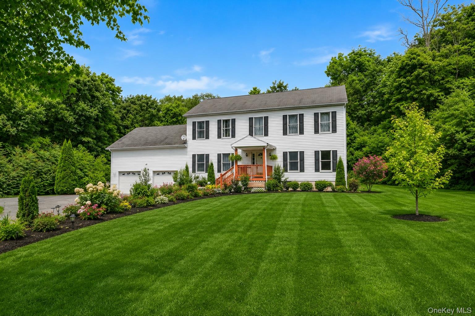 74 Losee Road Wappingers Falls, NY 12590 - Photo 2 of 35