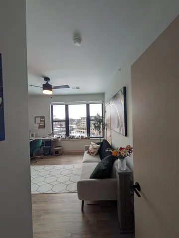 $2,495 | 800 West Broadway, Monona, WI 53713