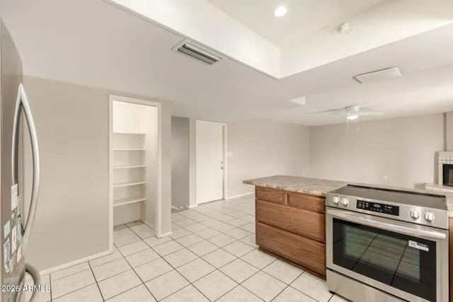 $1,795 | 4731 West Shaw Butte Drive, Glendale, AZ 85304