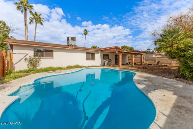 $1,795 | 4731 West Shaw Butte Drive, Glendale, AZ 85304