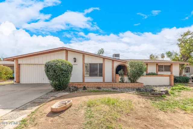 $1,795 | 4731 West Shaw Butte Drive, Glendale, AZ 85304