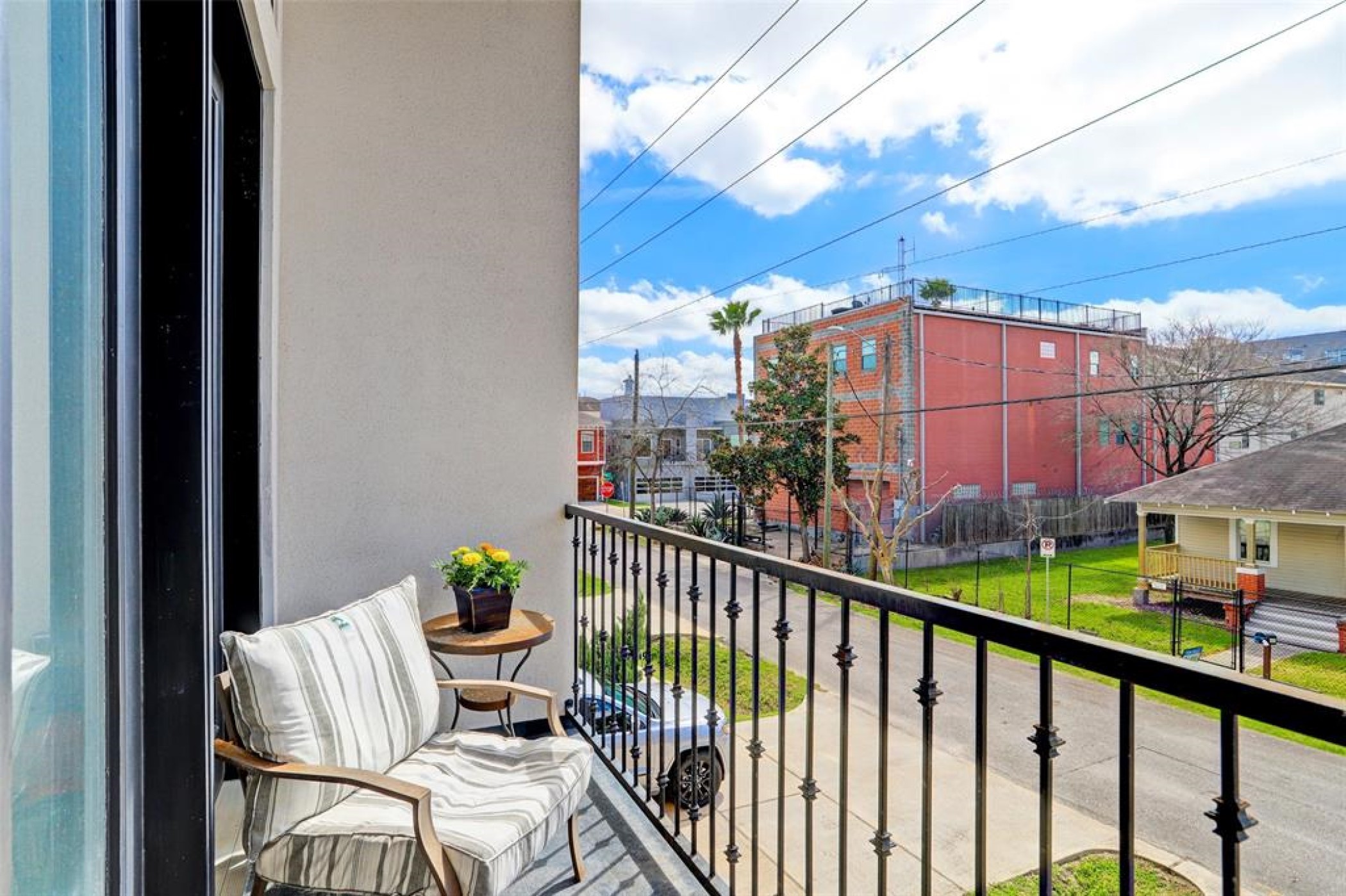 4106 Marina Street Houston, TX 77007 - Photo 3 of 9