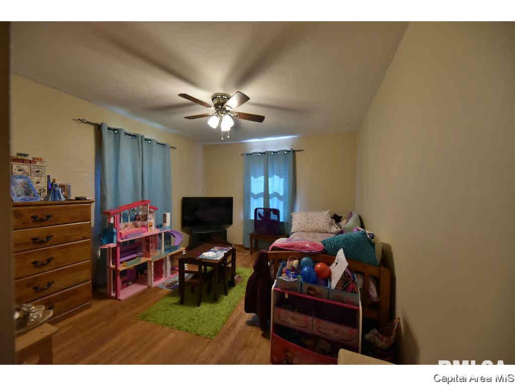 1042 North MacArthur Boulevard Springfield, IL 62702 - Photo 7 of 36 Gallery Image 7