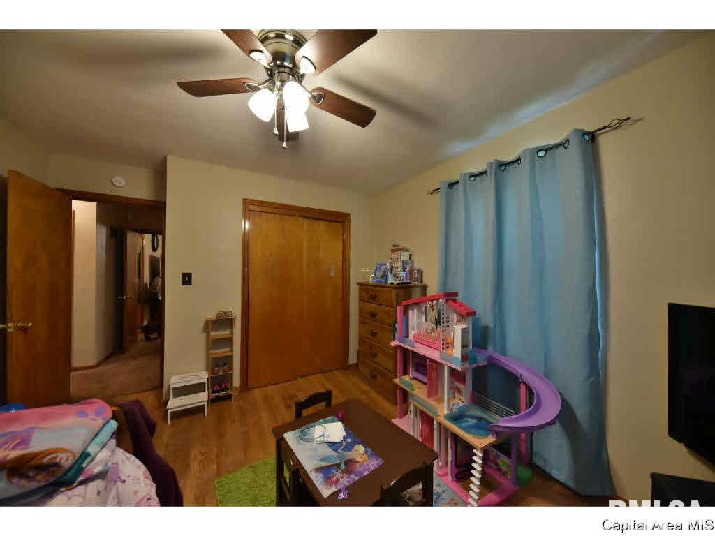 1042 North MacArthur Boulevard Springfield, IL 62702 - Photo 8 of 36 Gallery Image 8