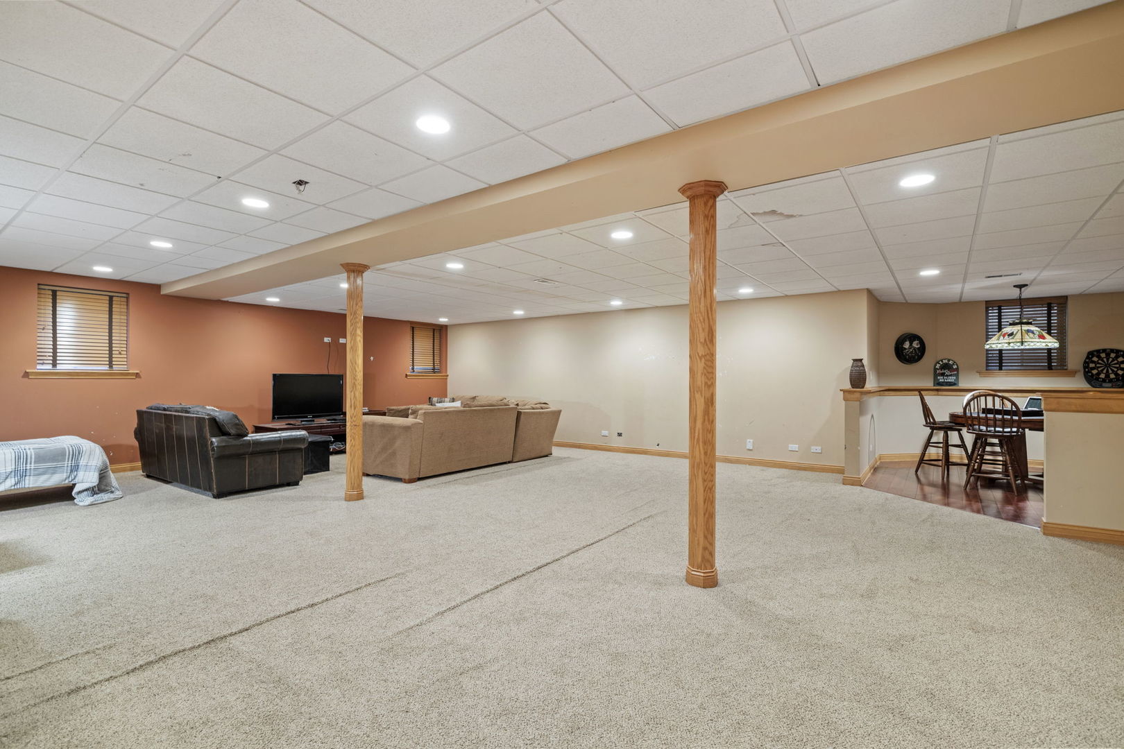 611 Fairfield Avenue Elmhurst, IL 60126 - Photo 31 of 44 a projector room with furniture