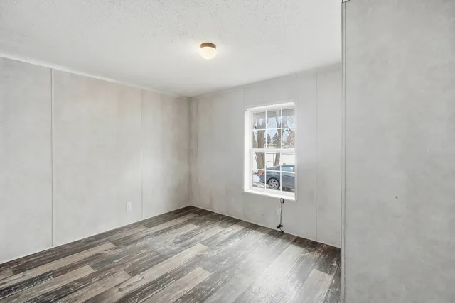 $32,000 | 815 East Oakton St Street, Unit 311, Des Plaines, IL 60018