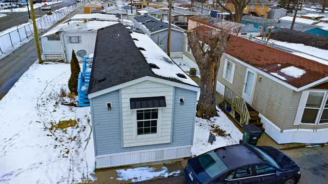 $32,000 | 815 East Oakton St Street, Unit 311, Des Plaines, IL 60018