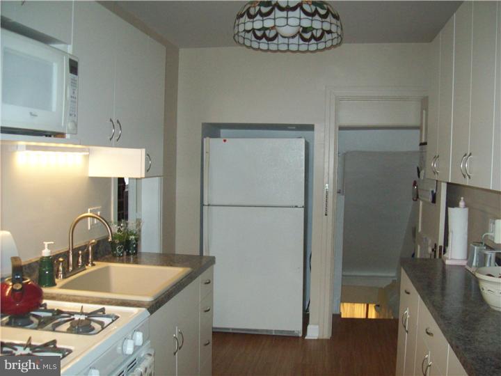 109 Harvin Road Upper Darby, PA 19082 - Photo 11 of 25 Kitchen