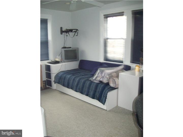 109 Harvin Road Upper Darby, PA 19082 - Photo 17 of 25 Bedroom 2