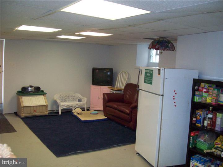 109 Harvin Road Upper Darby, PA 19082 - Photo 22 of 25 Basement - Finished