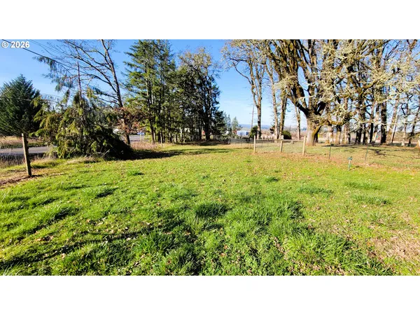 a black and white photo of a house