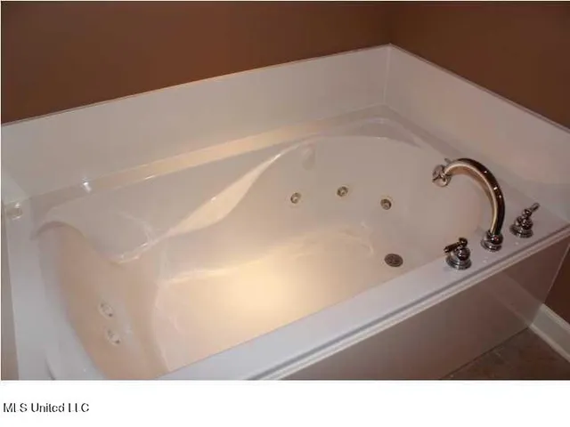 $2,000 | 103 Baileys Ridge Circle, Clinton, MS 39056