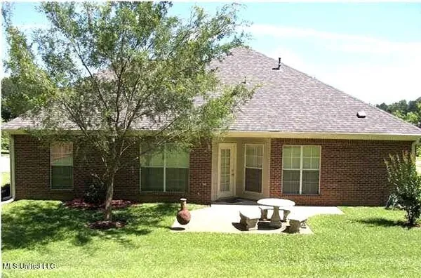 $2,000 | 103 Baileys Ridge Circle, Clinton, MS 39056