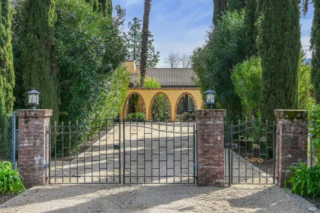 $2,100,000 | 2550 Greenwood Avenue, Calistoga, CA 94515