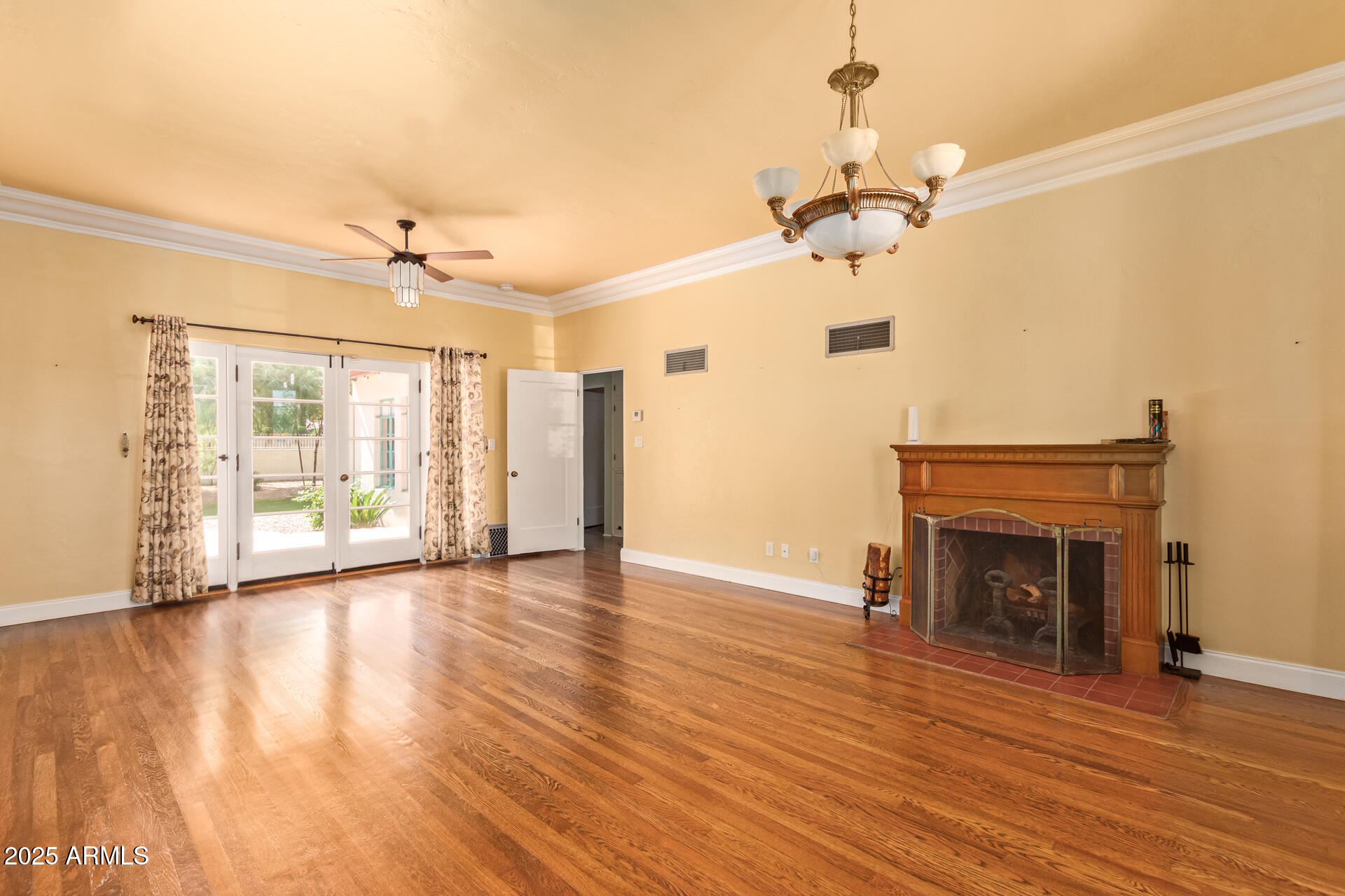 509 West Coronado Road Phoenix, AZ 85003 - Photo 5 of 26 0007-05 - Coronado