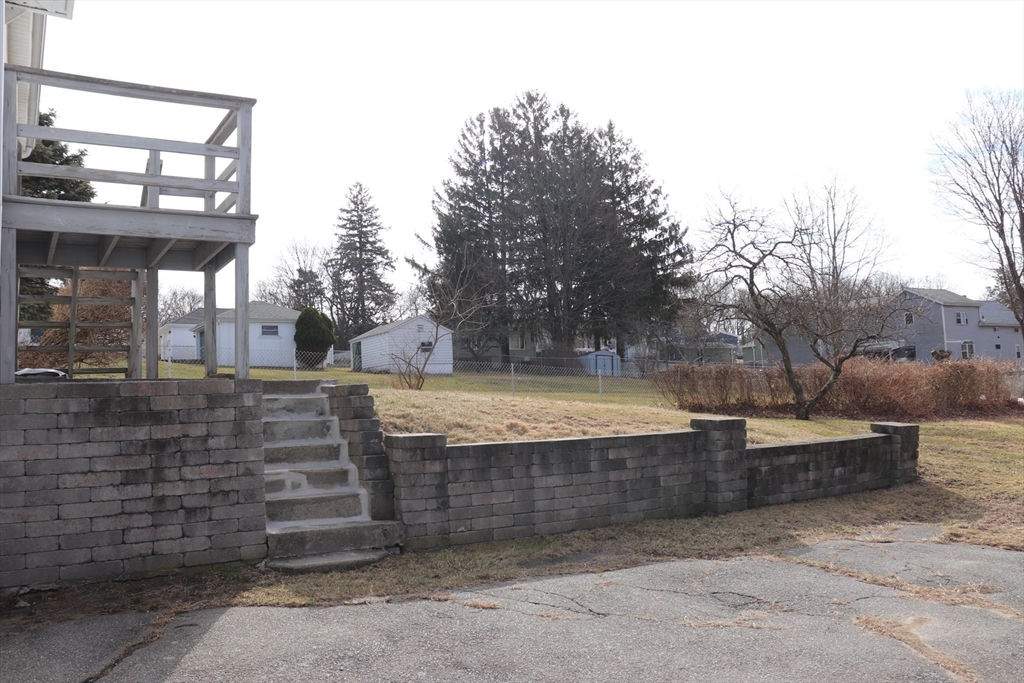 173 Hooper Street Tiverton, RI 02878 - Photo 10 of 30