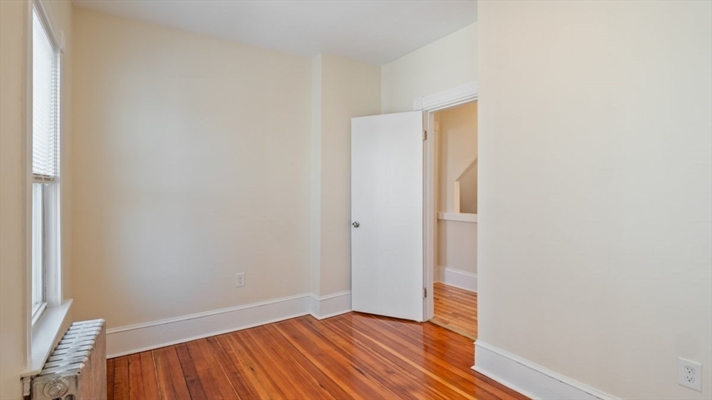 32 Robinson Street, Unit 1 Boston, MA 02122 - Photo 23 of 28