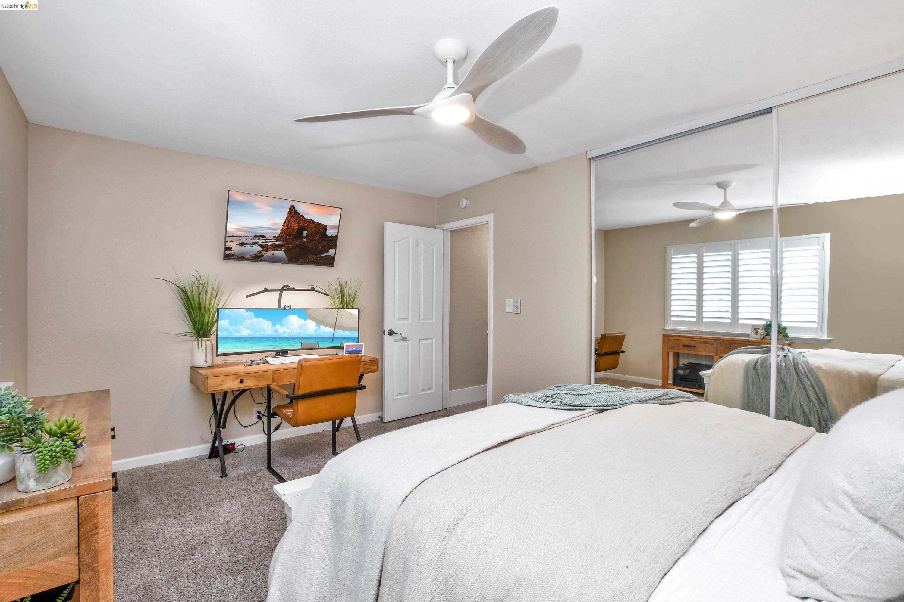 1432 Willow Lake Road Discovery Bay, CA 94505 - Photo 21 of 40 Spacious room featuring neutral-toned walls and plush carpeting