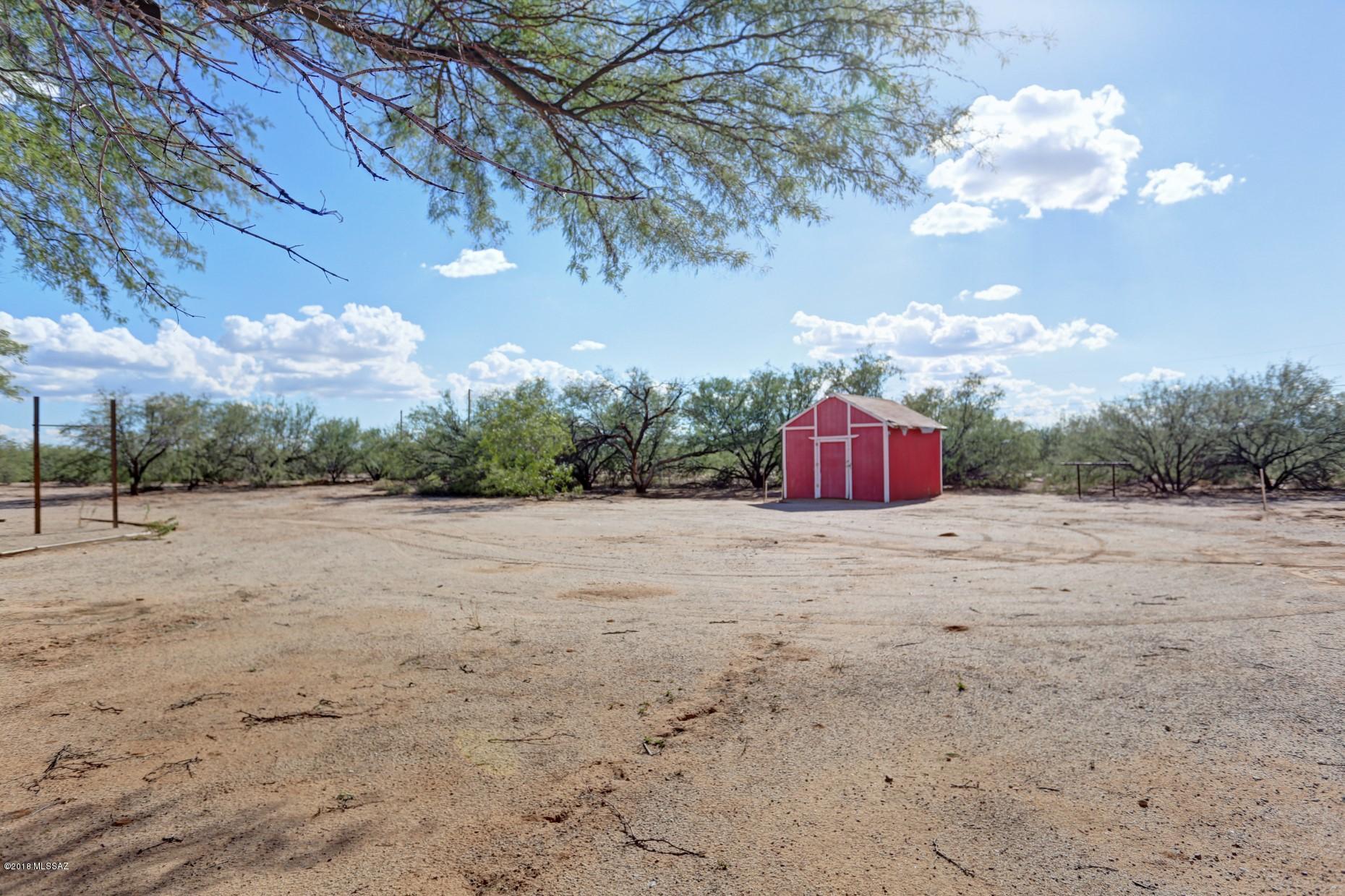 5851 South Avra Road Tucson, AZ 85735 - Photo 34 of 46 a view of a dry yard