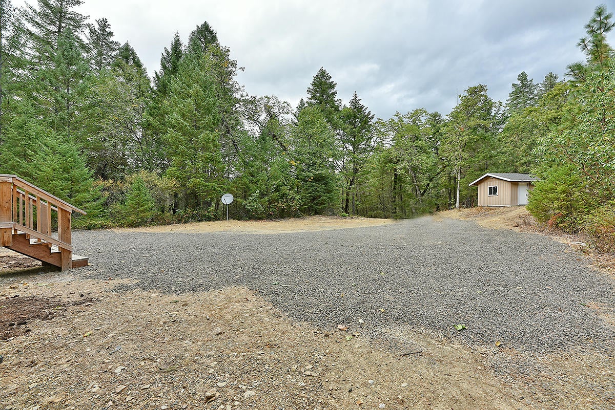 1011 Ferry Road Grants Pass, OR 97526 - Photo 21 of 21 19
