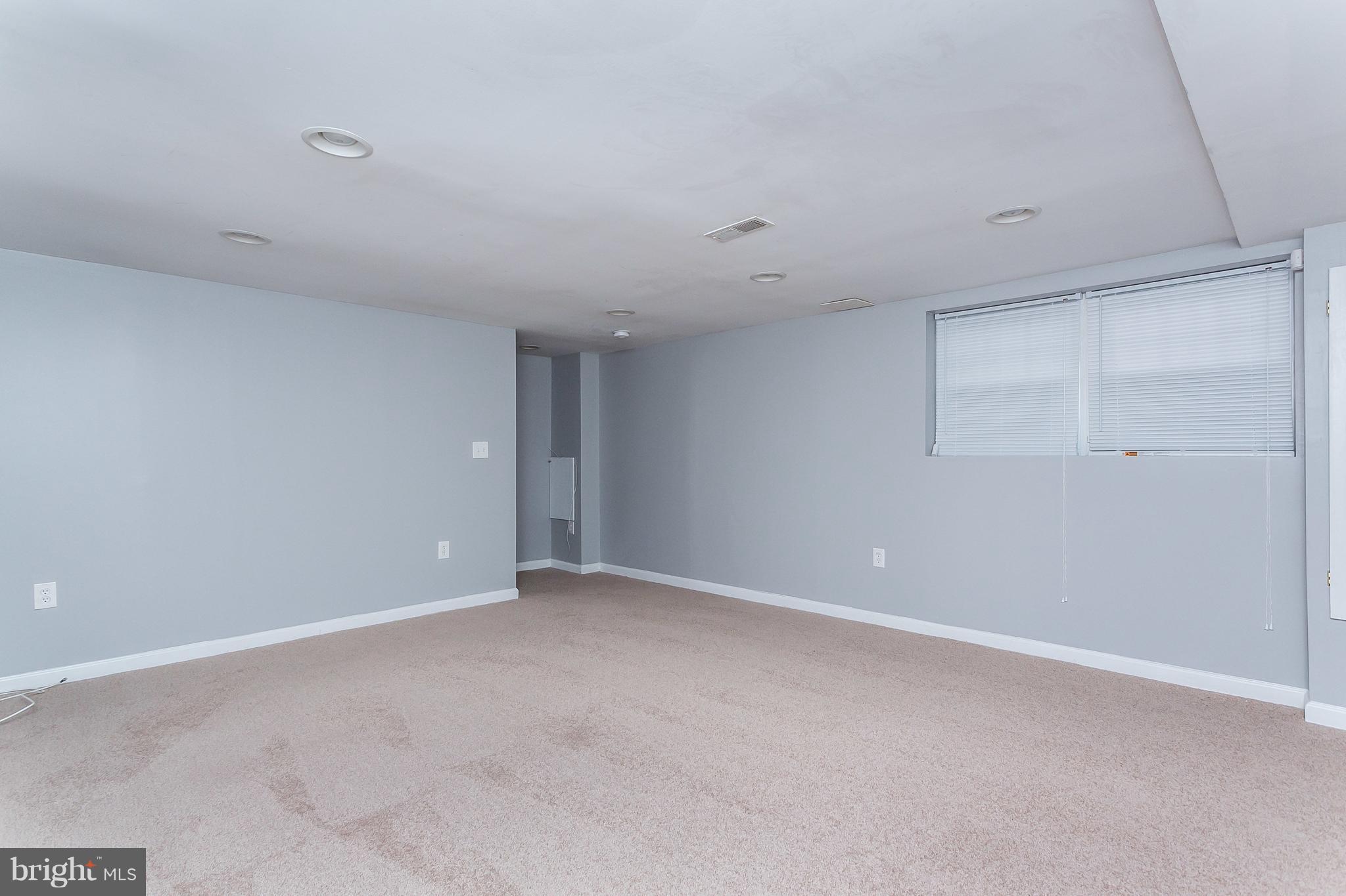 1033 Reverdy Road Baltimore, MD 21212 - Photo 25 of 29 a view of an empty room