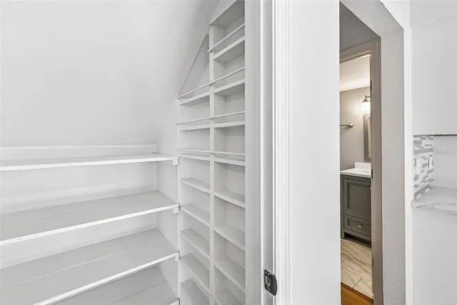 $592,000 | 3909 Braesgate Lane, Tampa, FL 33624