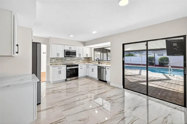 $592,000 | 3909 Braesgate Lane, Tampa, FL 33624