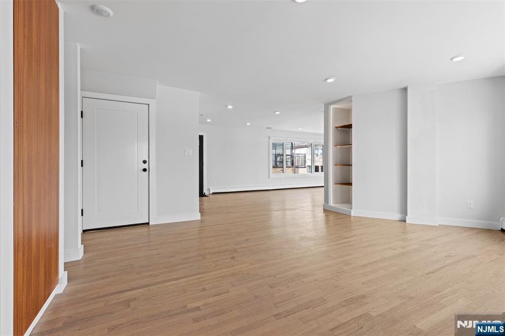 7 Sterling Place, Unit 1 Edgewater, NJ 07020 - Photo 18 of 33