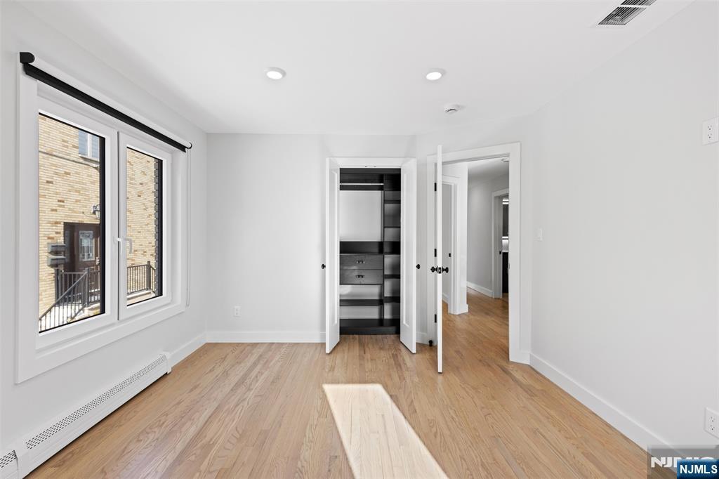 7 Sterling Place, Unit 1 Edgewater, NJ 07020 - Photo 22 of 33