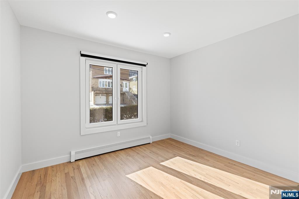 7 Sterling Place, Unit 1 Edgewater, NJ 07020 - Photo 31 of 33