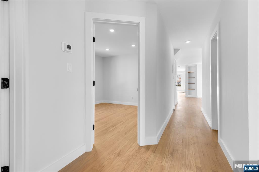 7 Sterling Place, Unit 1 Edgewater, NJ 07020 - Photo 33 of 33