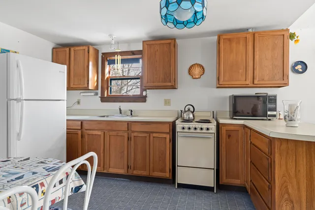 $475,000 | 17 Blueberry Lane, York, ME 03909