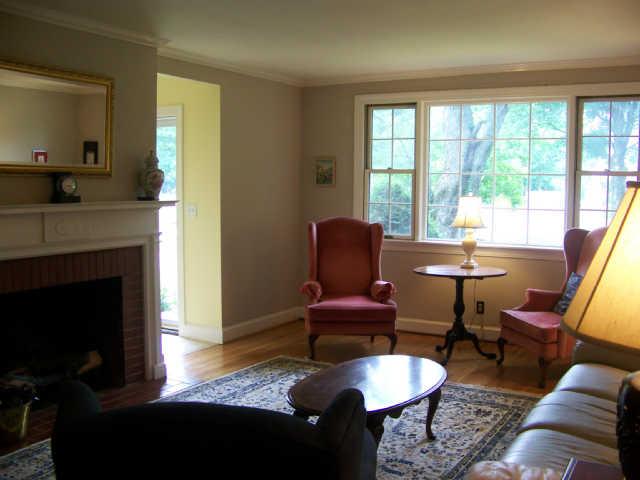 157 Cheek Road Nashville, TN 37205 - Photo 4 of 10 Sunny living room with original hardwood floors