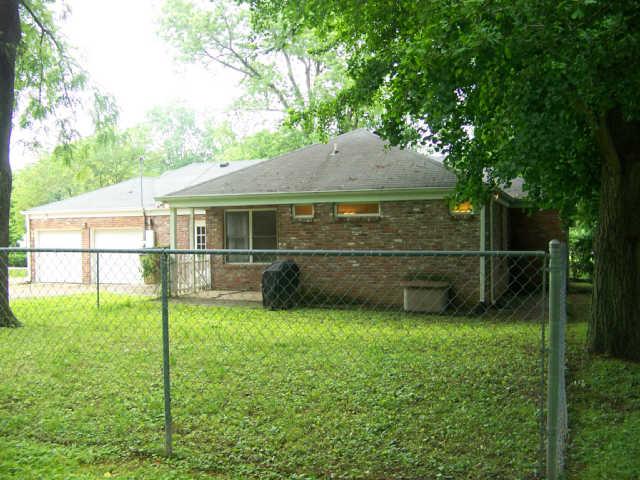 157 Cheek Road Nashville, TN 37205 - Photo 8 of 10 Partially fenced back yard