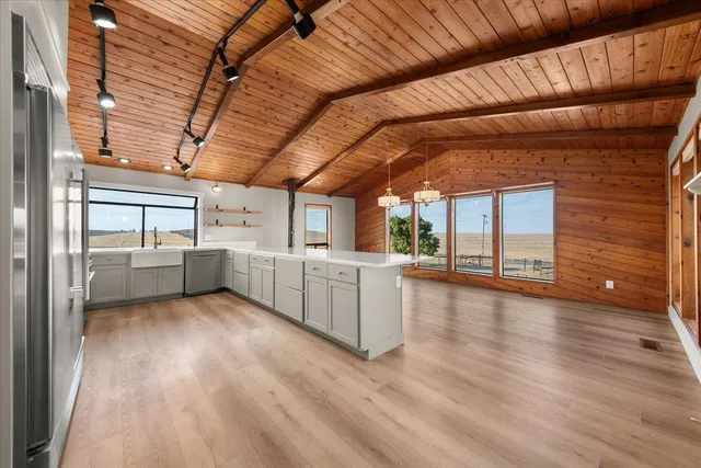 $774,995 | 1112 East Jennings Road, Spangle, WA 99031