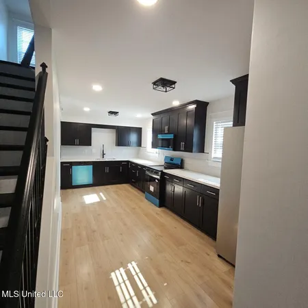 $469,900 | 9068 Bethel Road, Olive Branch, MS 38654