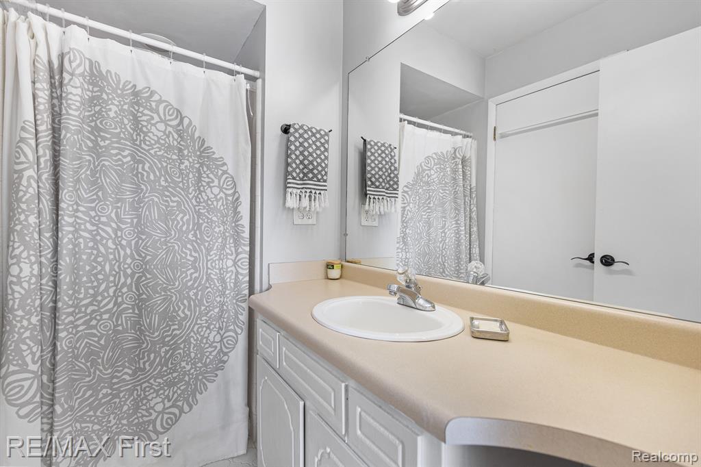 798 Oak Brook Ridge Drive Rochester Hills, MI 48307 - Photo 21 of 29