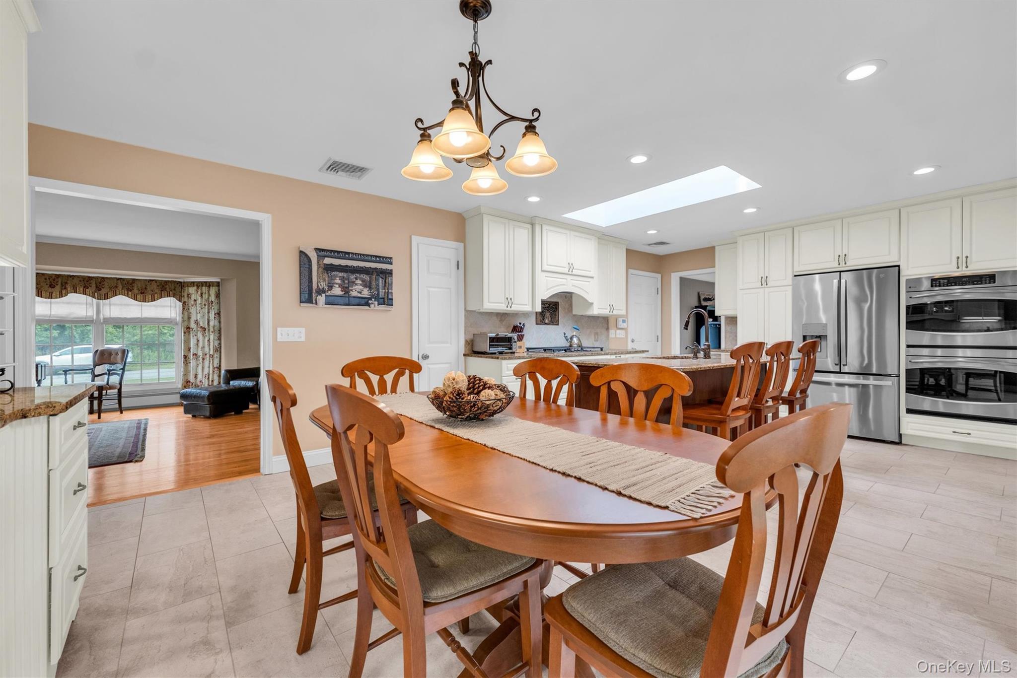 383 Munsell Road East Patchogue, NY 11772 - Photo 28 of 45