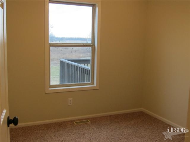 3068 West Division Road Huntington, IN 46750 - Photo 14 of 25 Gallery Image 14