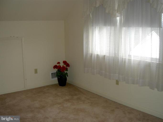 3407 Cornwall Road Dundalk, MD 21222 - Photo 6 of 15 Bedroom #1
