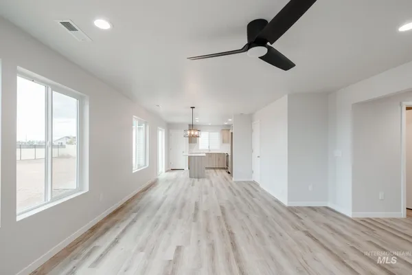 $404,990 | 1711 North Birch Street, Jerome, ID 83338