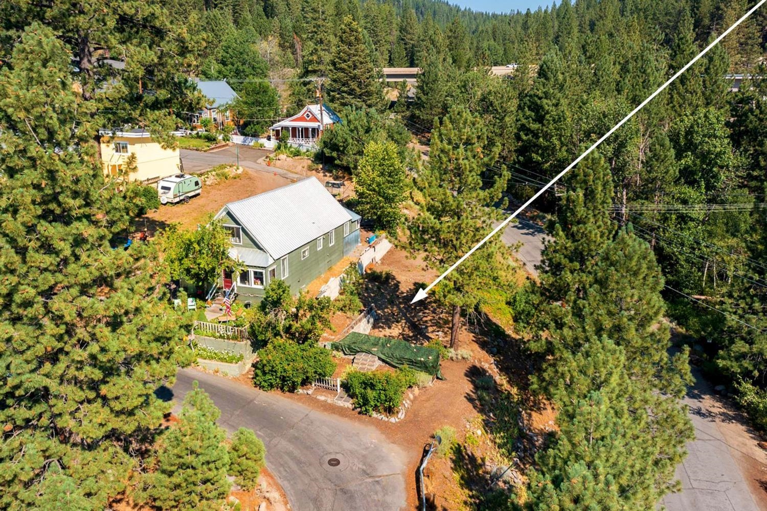 10008 High Street Truckee, CA 96161 - Photo 4 of 28 an aerial view of multiple house