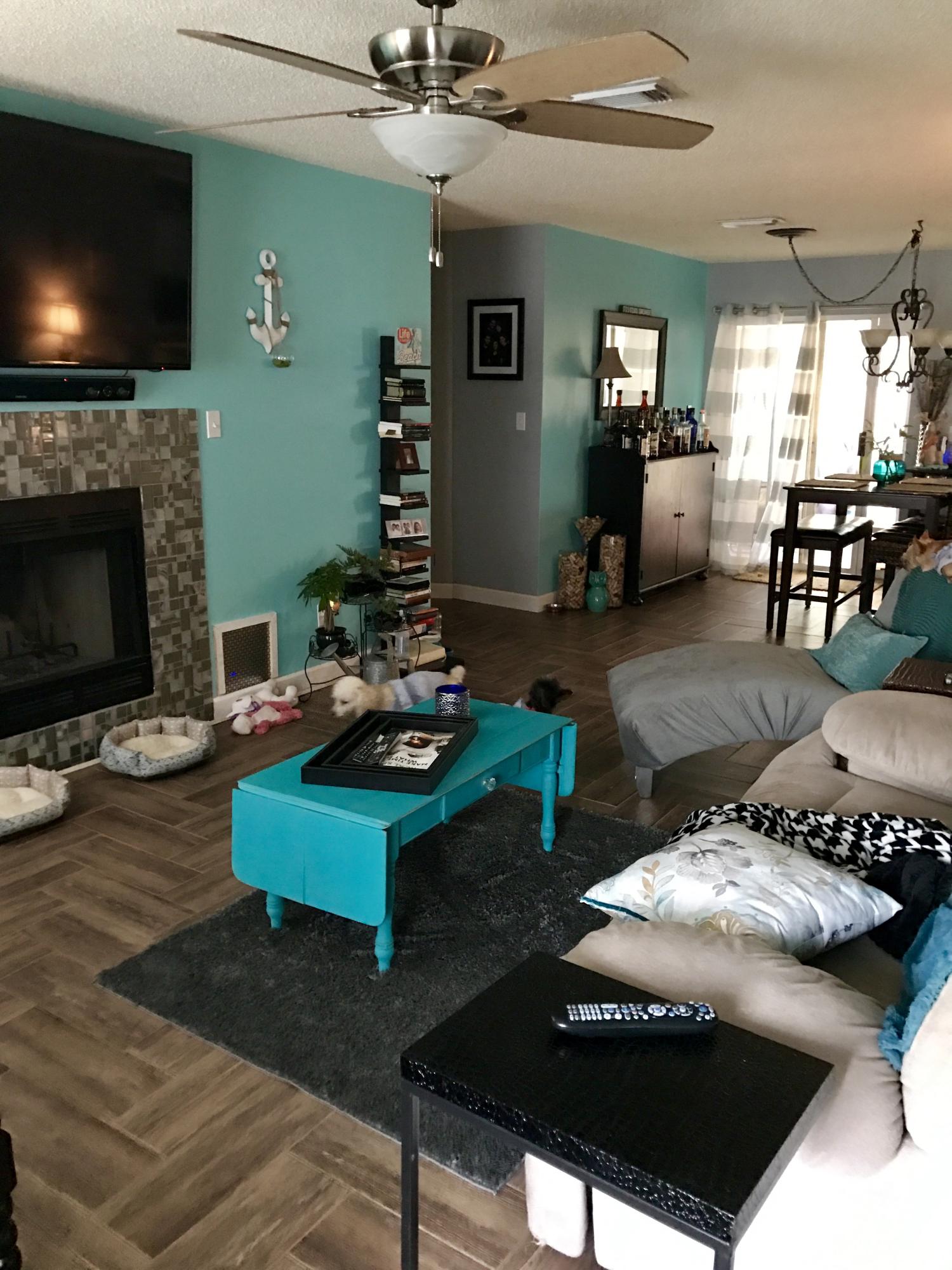 47 Ruby Circle Mary Esther, FL 32569 - Photo 3 of 30 a living room with furniture and a flat screen tv